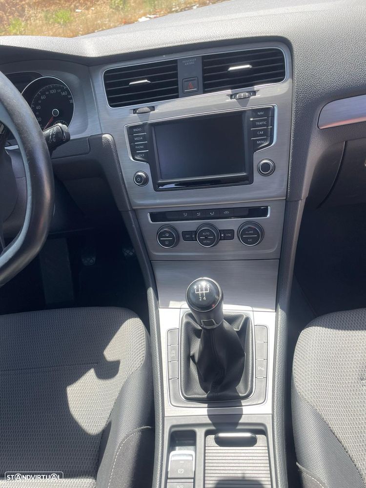 VW Golf 1.6 TDi GPS Edition - 28