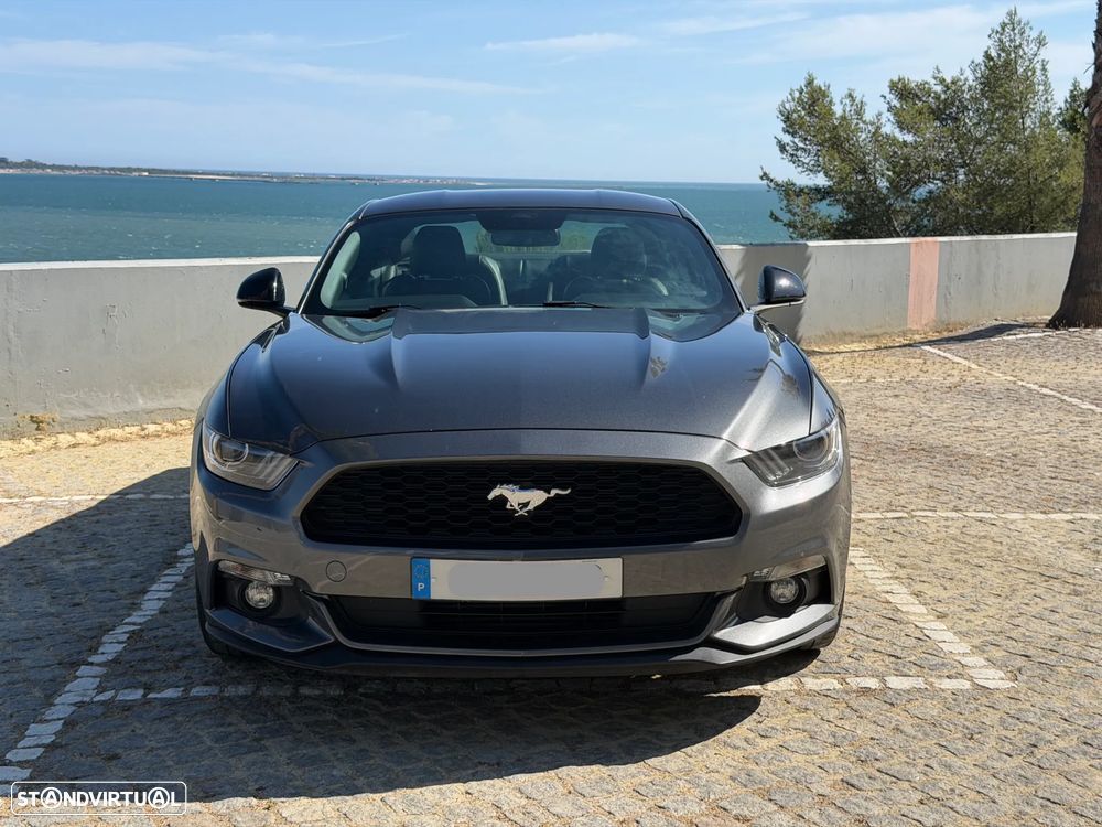 Ford Mustang 2.3 Eco Boost - 2