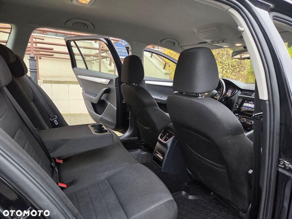 Skoda Octavia 2.0 TDI 4x4 Elegance - 38