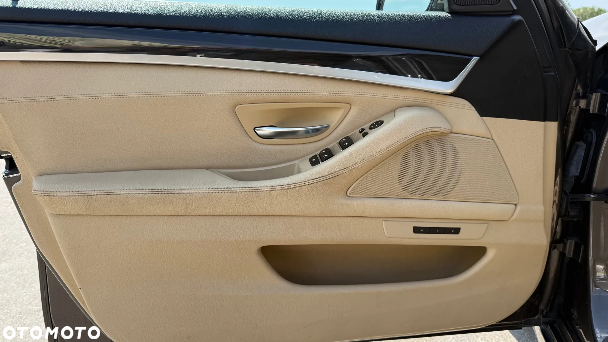 BMW Seria 5 528i xDrive - 9