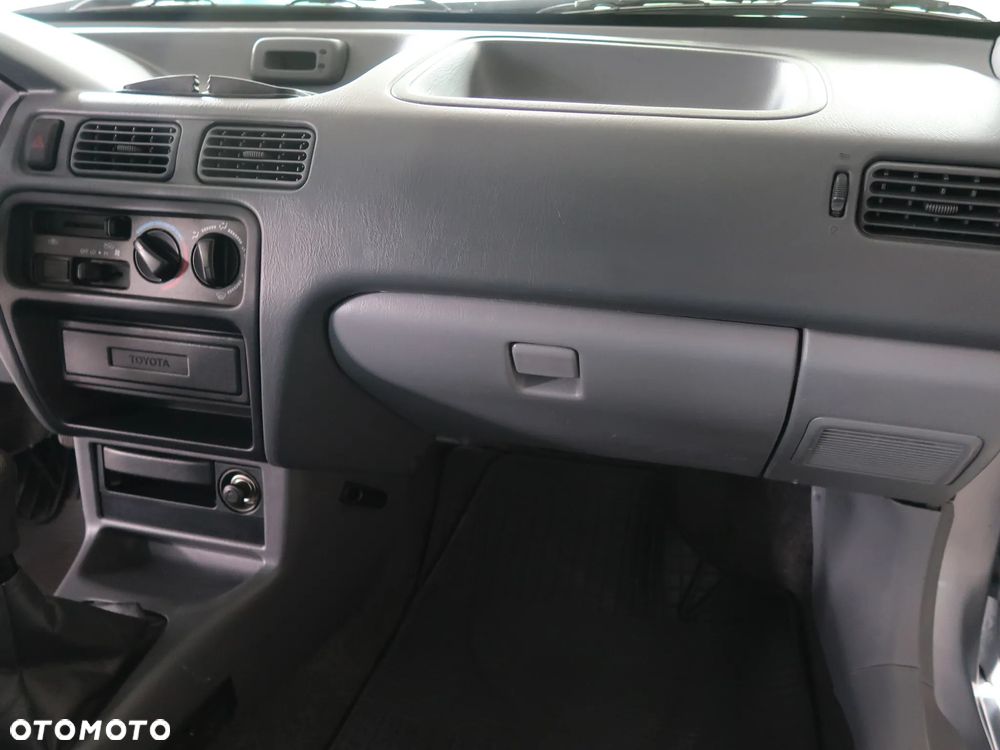 Toyota Starlet 1.4 - 29