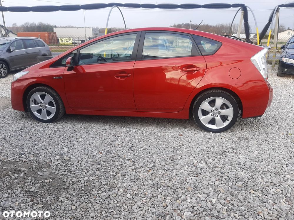 Toyota Prius (Hybrid) Executive - 4