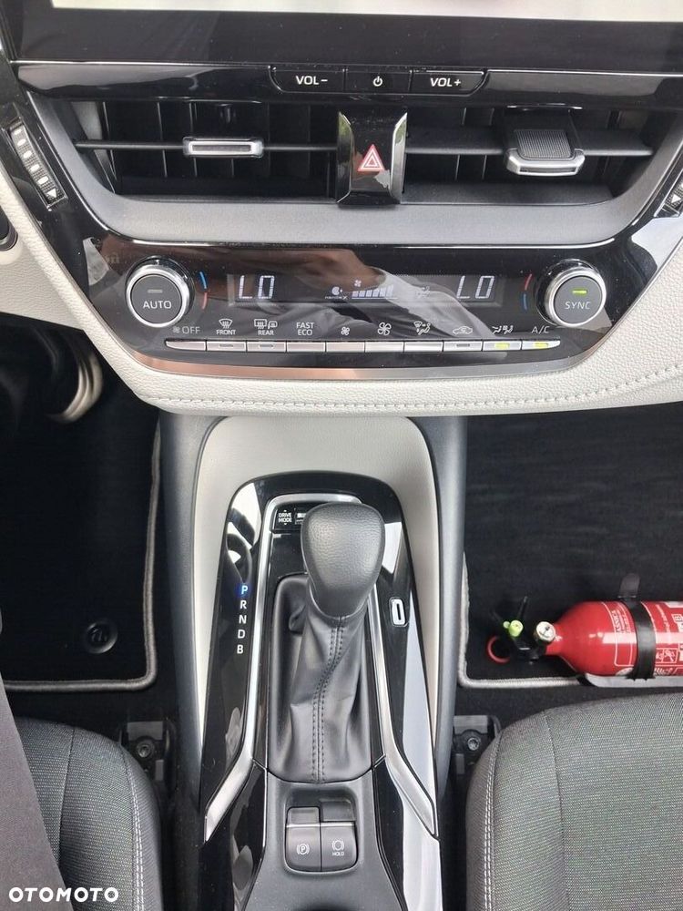 Toyota Corolla 1.8 Hybrid Style - 18