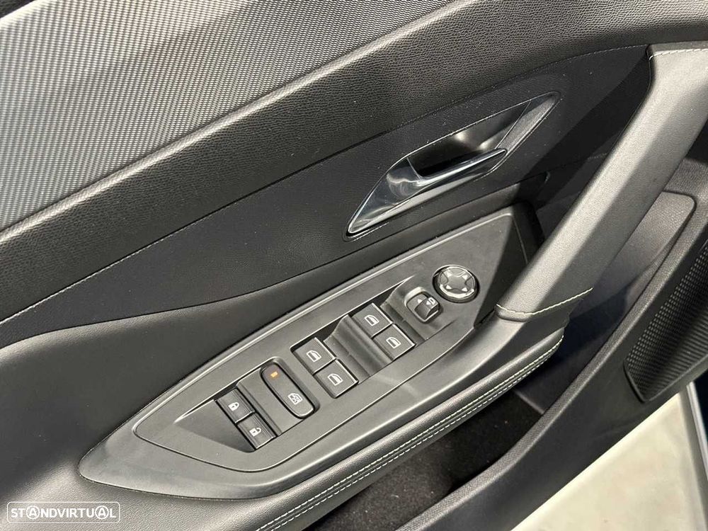 Peugeot 408 1.6 Hybrid GT e-EAT8 - 15