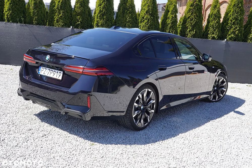 BMW Seria 5 520d xDrive - 9