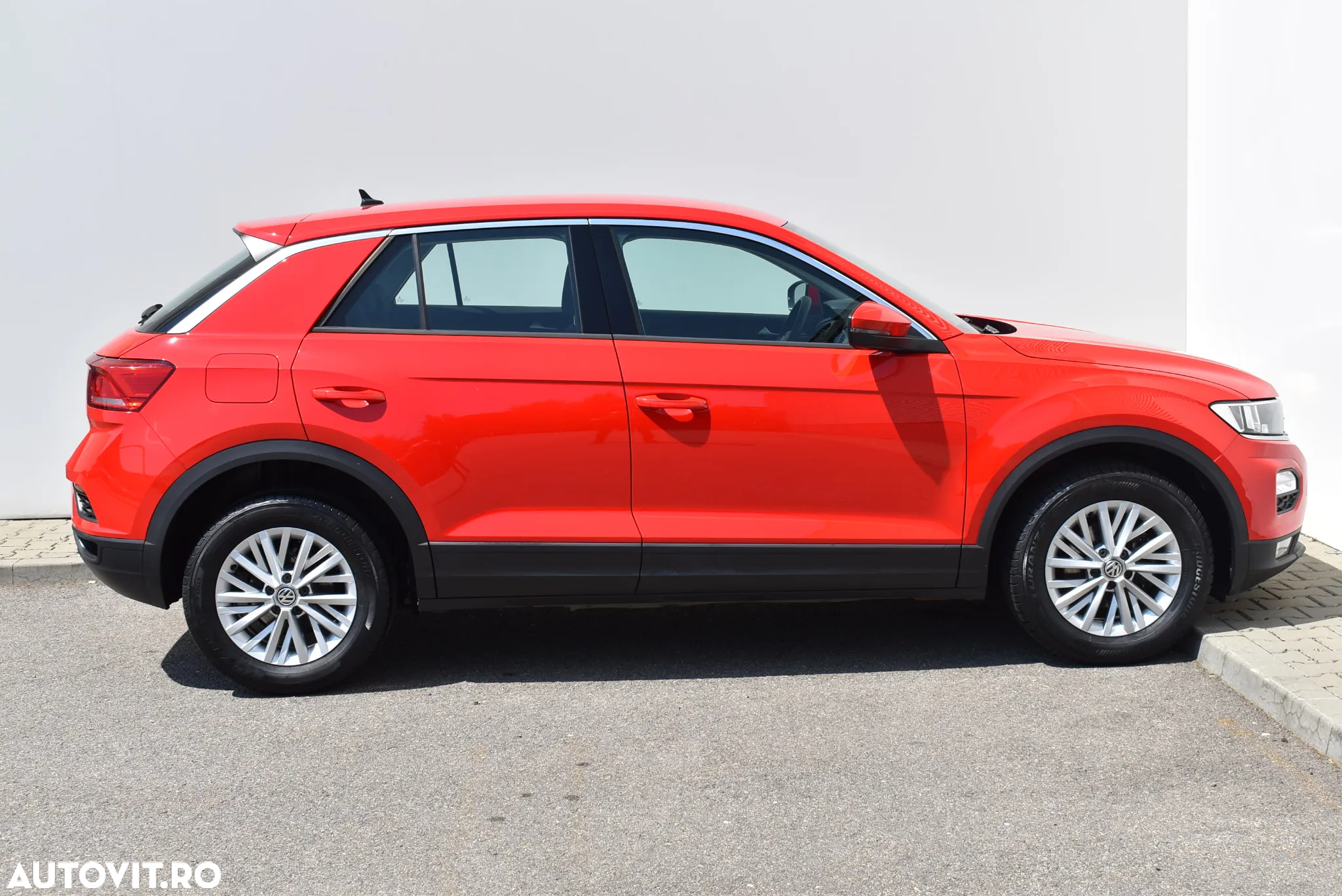 Volkswagen T-ROC 1.6 TDI Base - 4