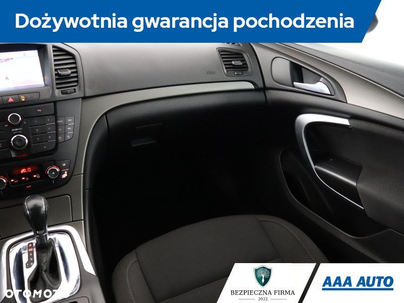 Opel Insignia - 10
