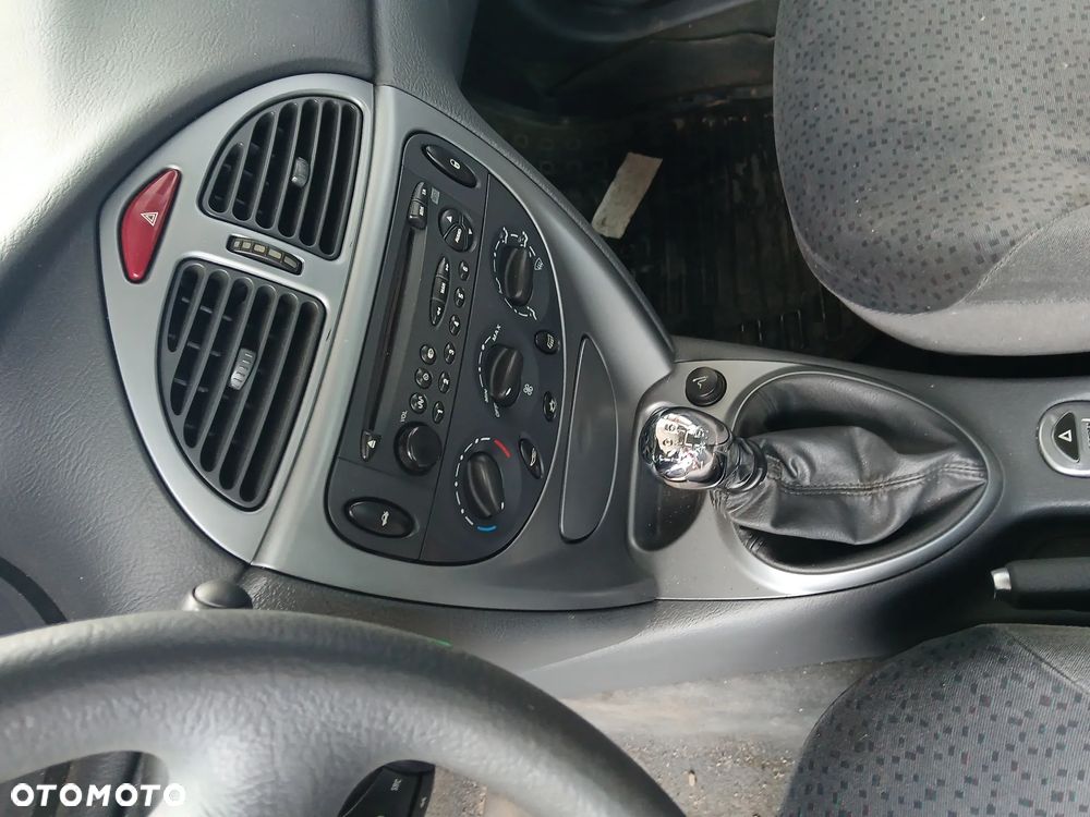 citroen C5 I 1 KSDC fotel fotele kanapa deska kokpit podsufitka boczek boczki klamka podłokietnik - 5