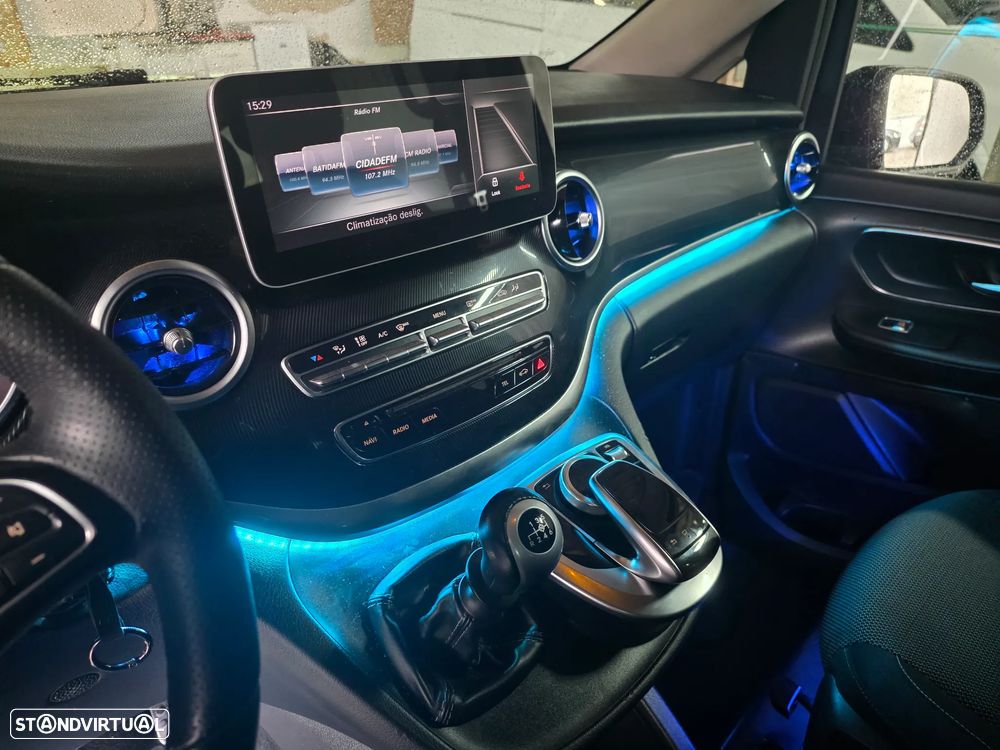 Mercedes-Benz V 220 CDi - 21