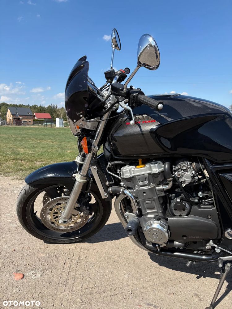 Honda CB - 10