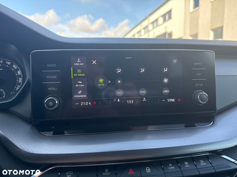 Skoda Octavia 2.0 TDI Ambition DSG - 28