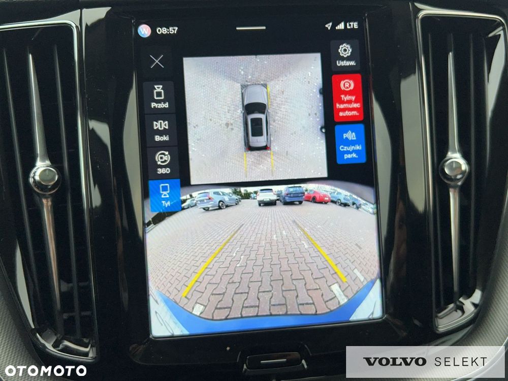 Volvo XC 60 T6 Plug-In Hybrid AWD Plus Dark - 29