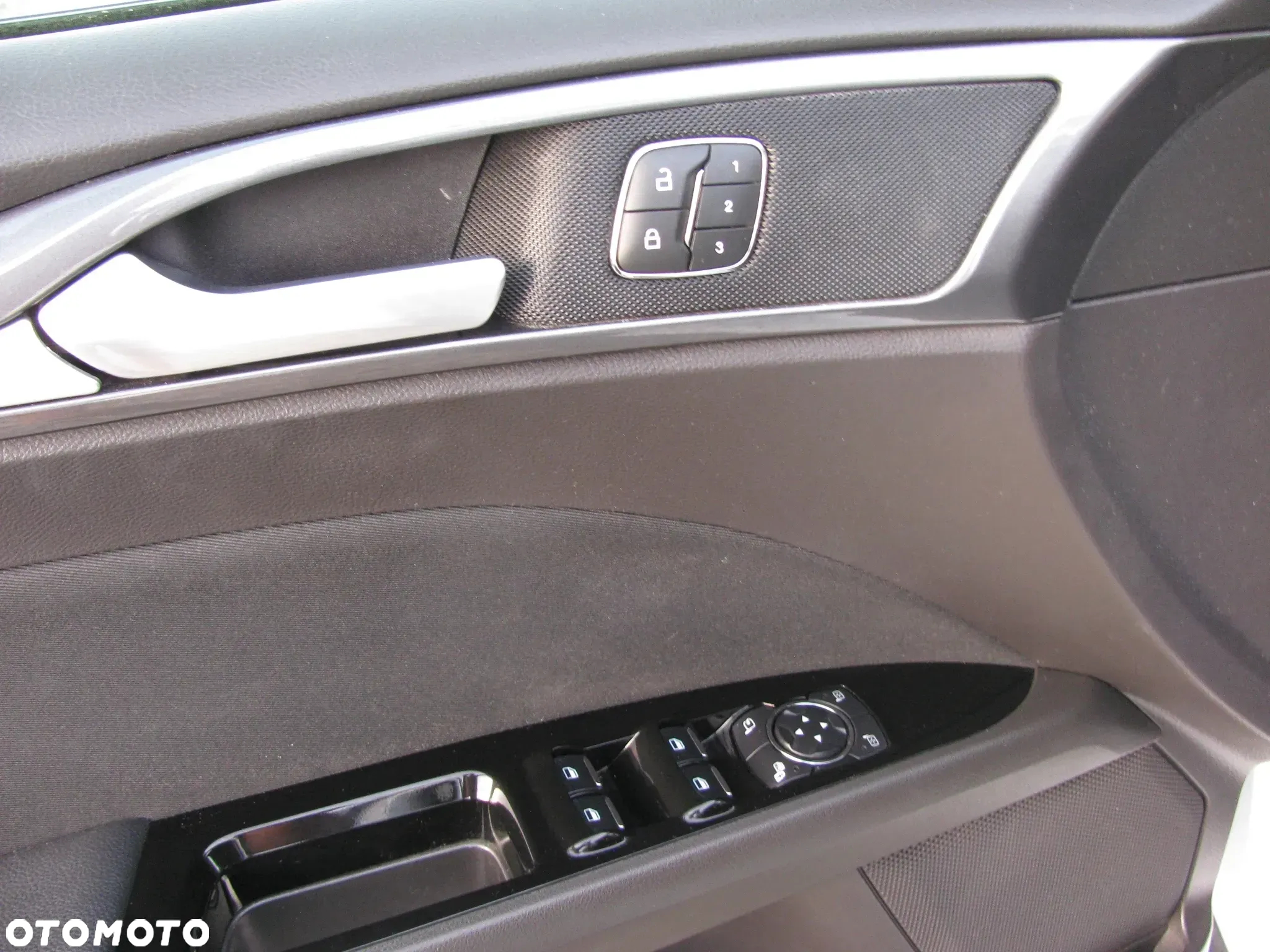Ford Mondeo - 21