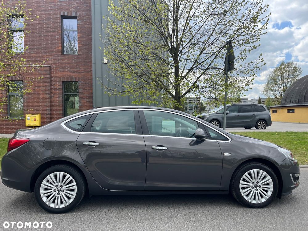 Opel Astra 1.4 Innovation - 10