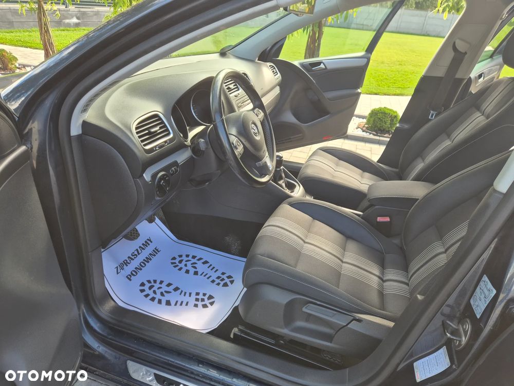 Volkswagen Golf - 25