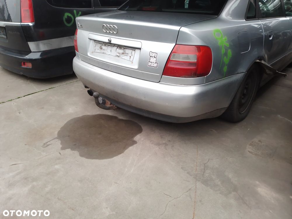 AUDI A4 B5 94-99  1.6 AHL   ZDERZAK TYŁ TYLNY   LY7M - 1
