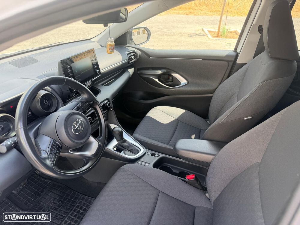 Toyota Yaris 1.5 HDF Comfort Plus - 13
