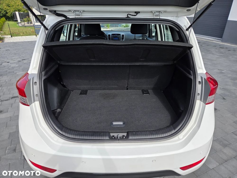Hyundai ix20 1.6 Trend - 20