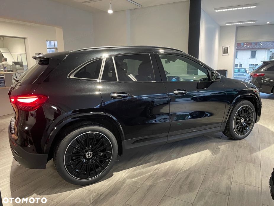 Mercedes-Benz GLA 200 AMG Line - 5
