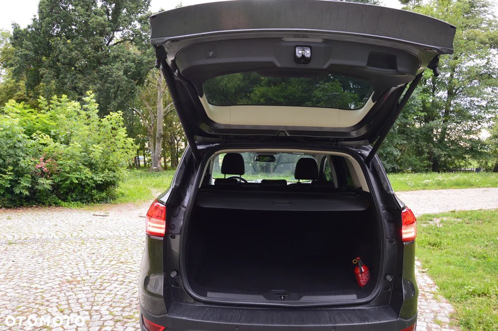 Ford Kuga 2.0 TDCi 4WD Titanium - 24