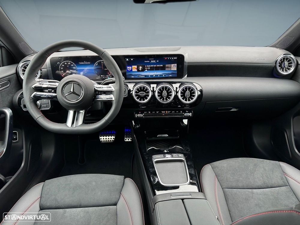 Mercedes-Benz A 250 Limousine e - 11