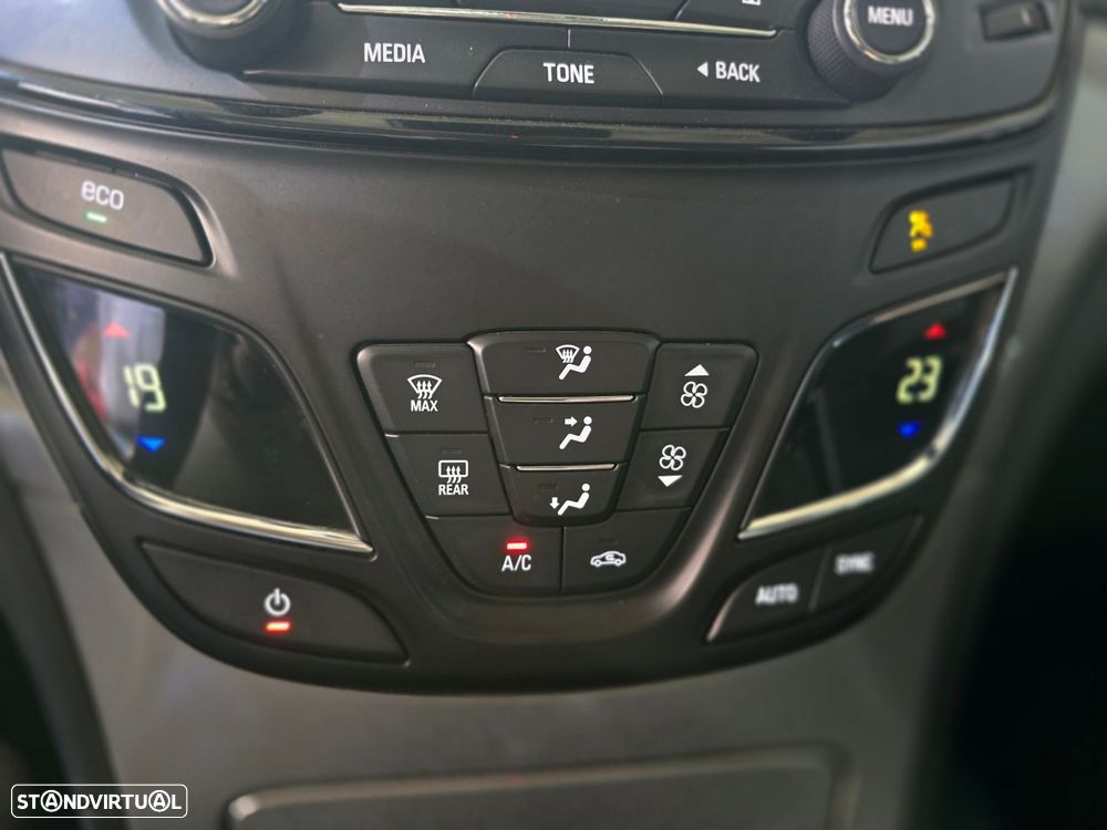 Opel Insignia Sports Tourer 1.6 CDTi Executive S/S - 23