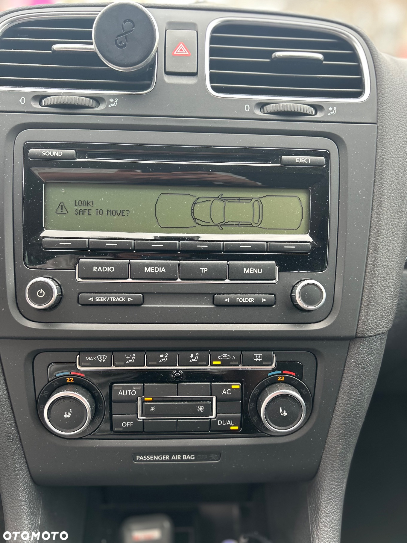 Volkswagen Golf 2.0 TDI DPF BlueMotion Technology Style - 10