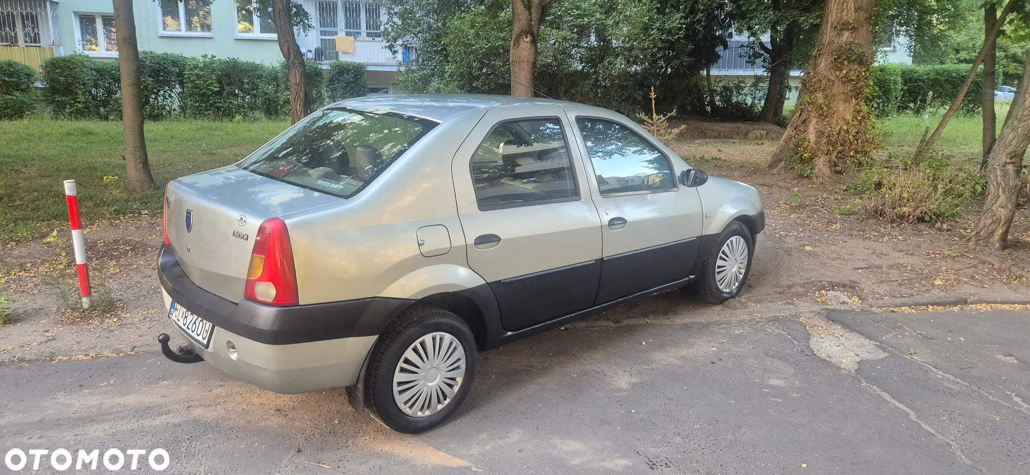 Dacia Logan 1.5 dCi Laureate - 13