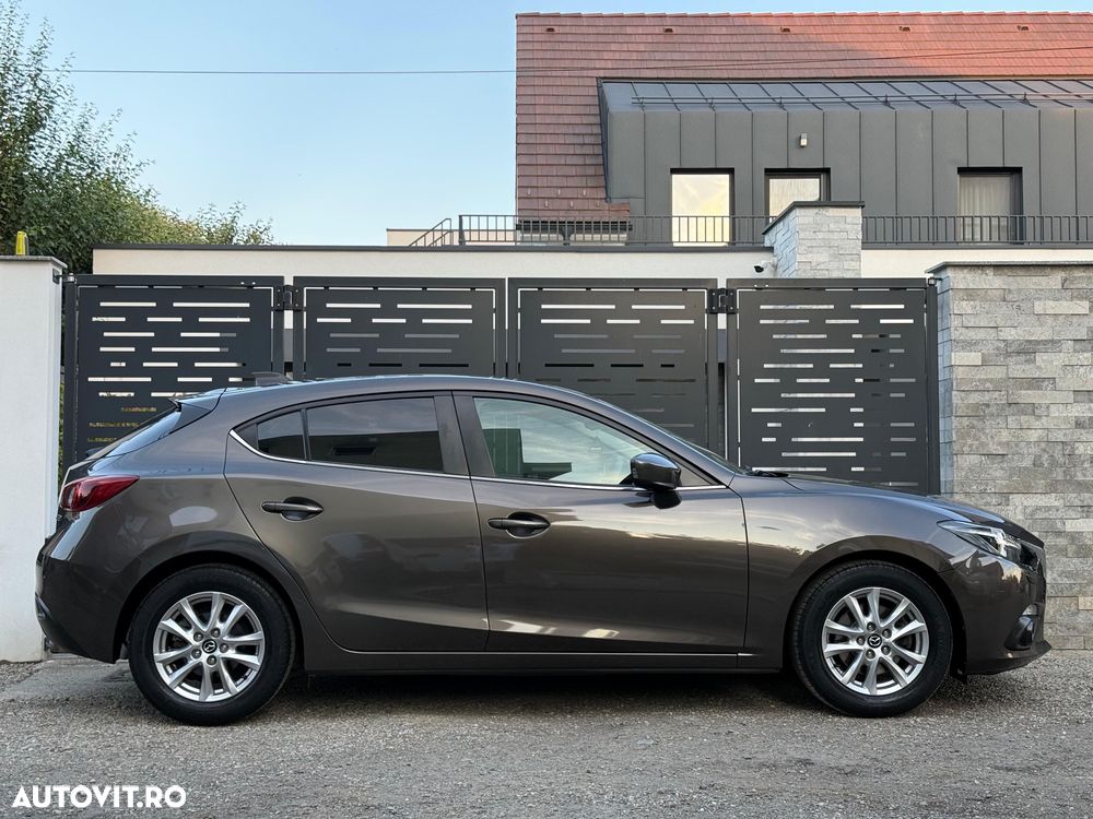 Mazda 3 - 35
