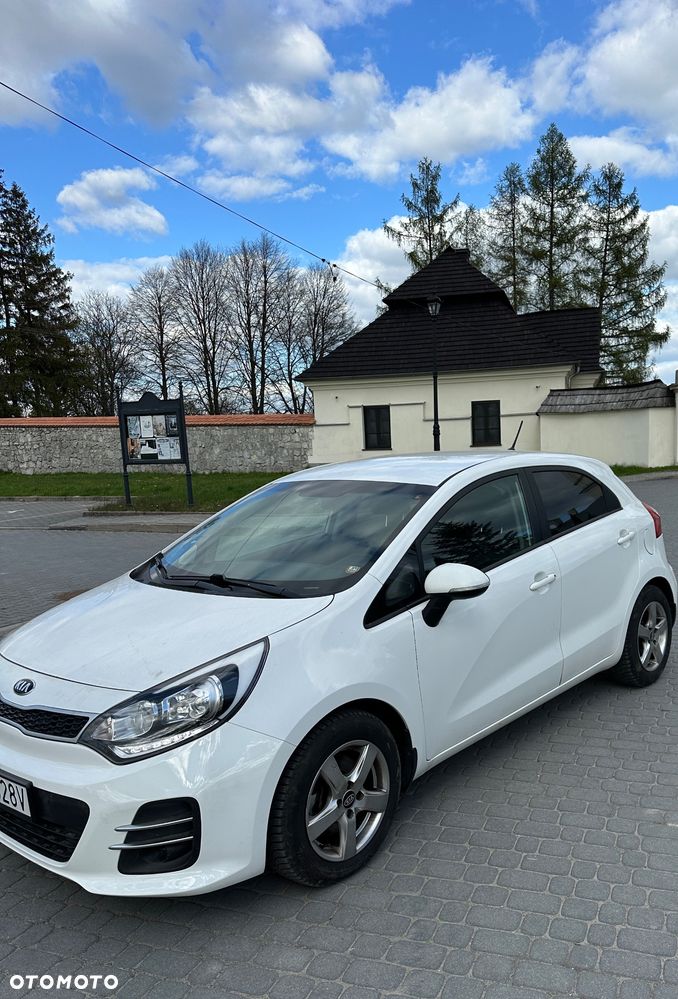 Kia Rio - 9