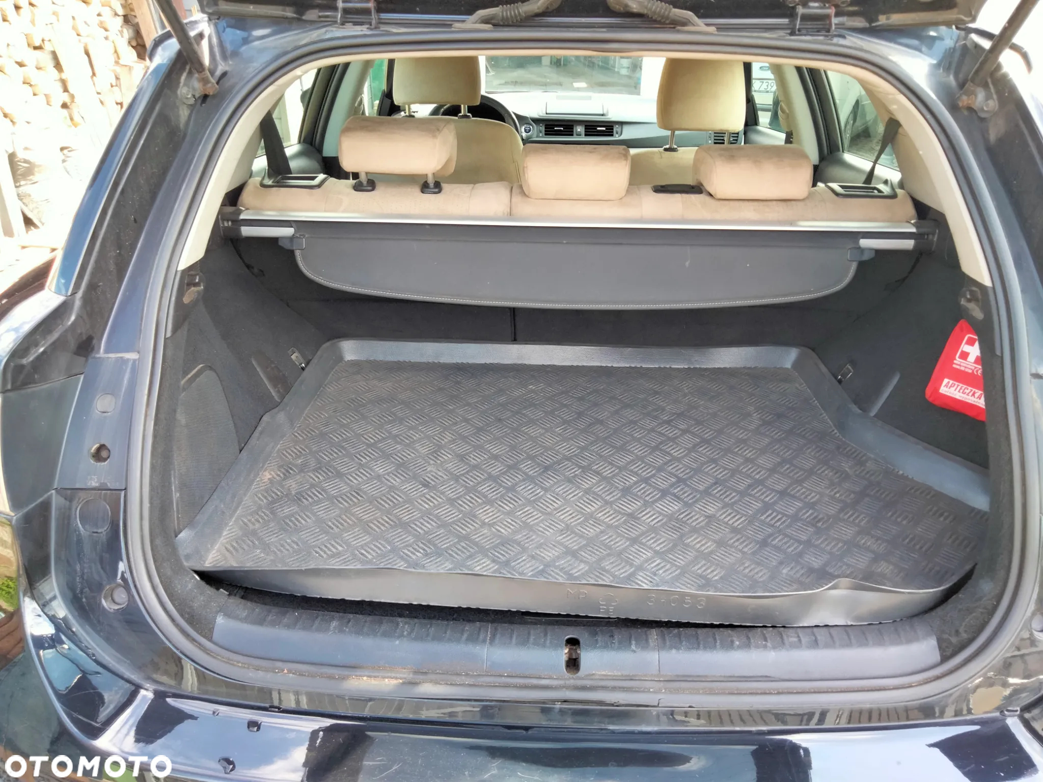Lexus CT - 9