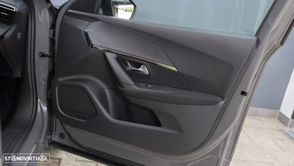 Peugeot e-2008 54 kWh Active - 11