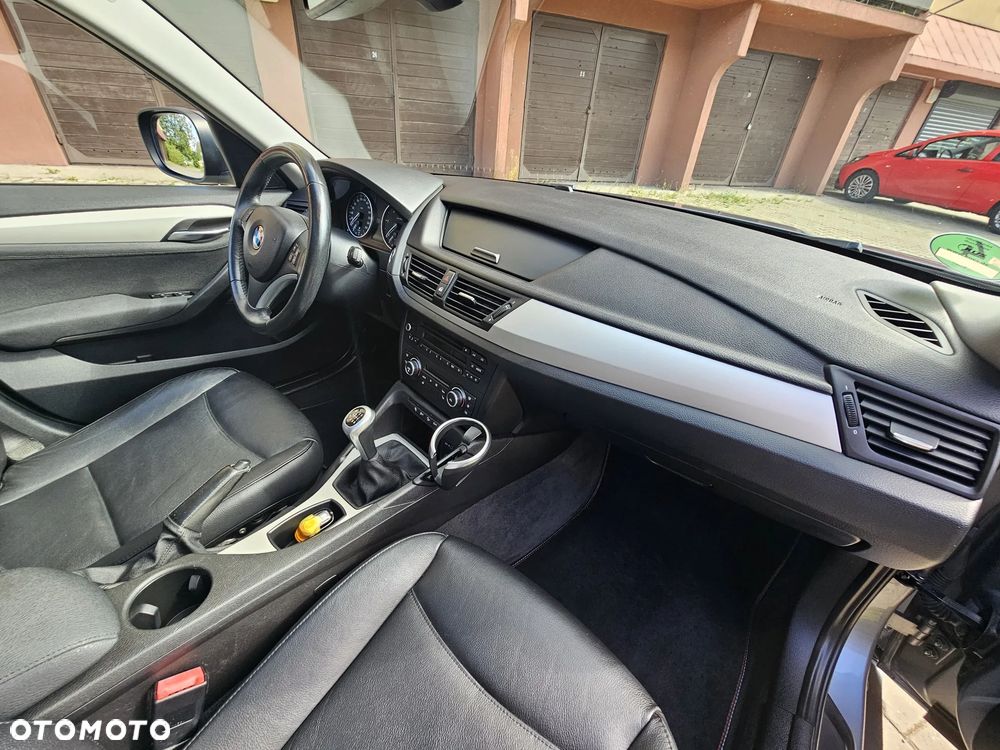BMW X1 xDrive18d xLine - 23