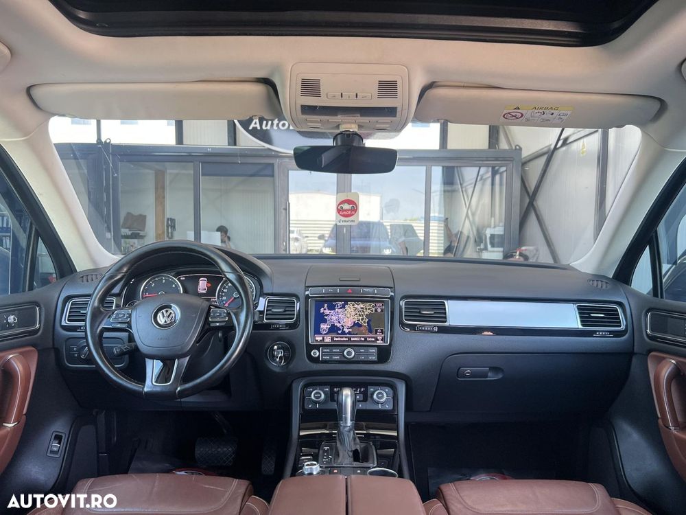 Volkswagen Touareg - 8