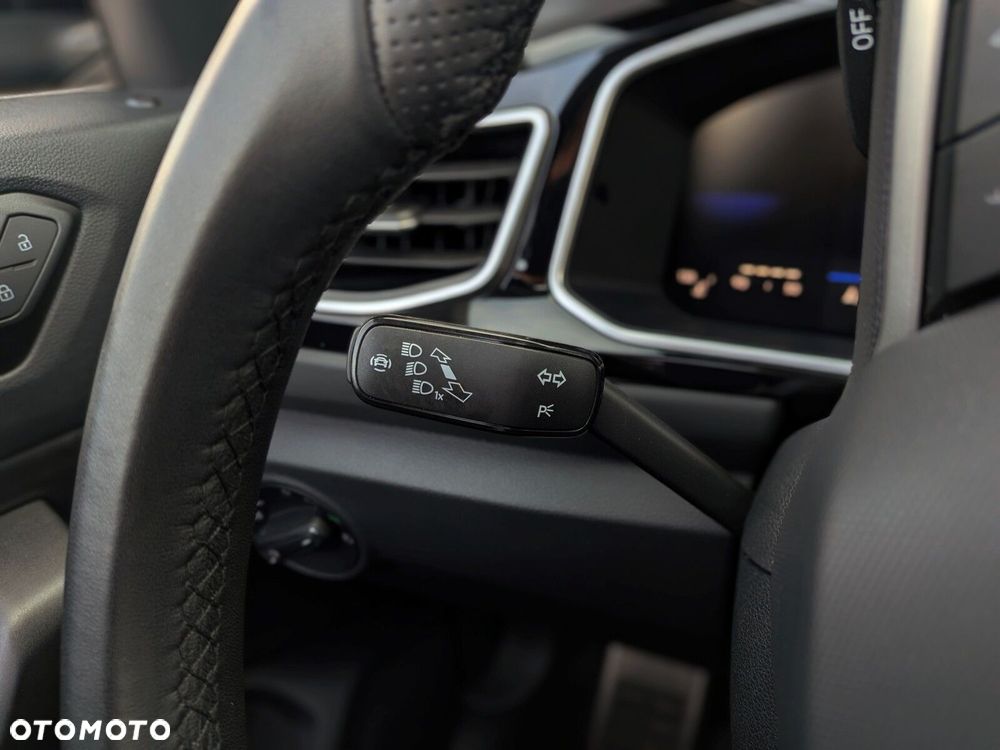 Volkswagen T-Roc - 18