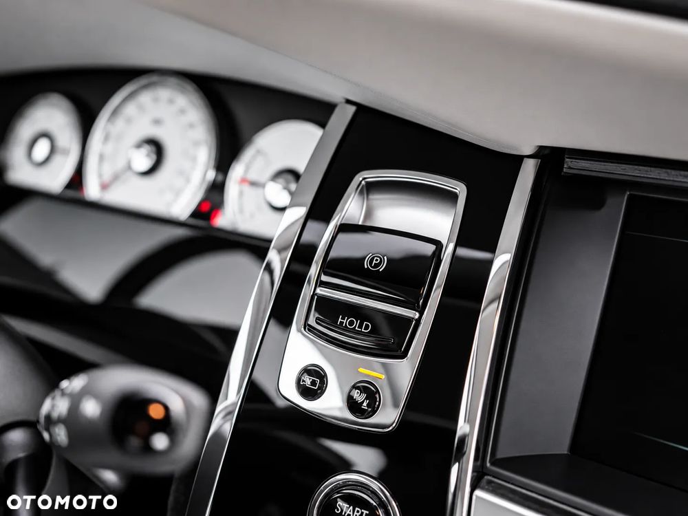 Rolls-Royce Wraith - 23