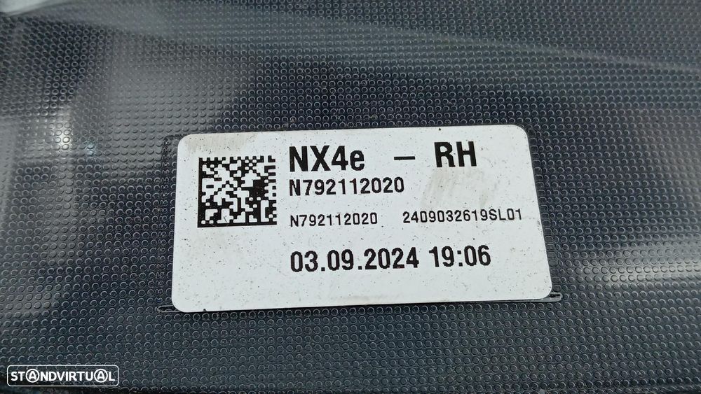 Ótica / farol direita HYUNDAI Tucson (NX4E) - 6