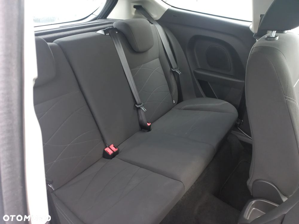 Ford Fiesta 1.25 Ambiente - 23