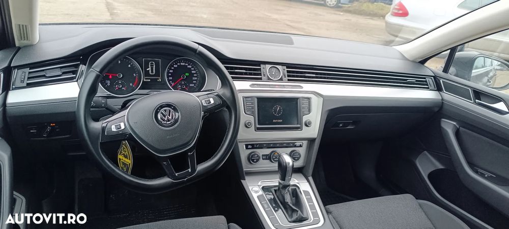 Volkswagen Passat 2.0 TDI DSG Comfortline - 8
