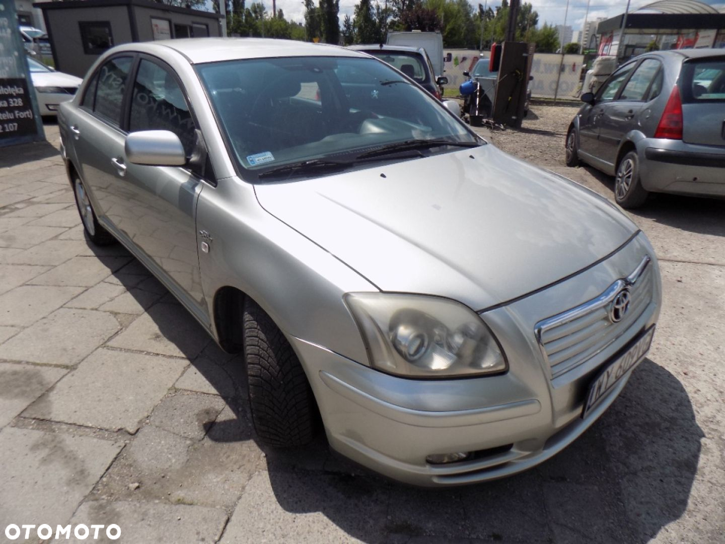 Toyota Avensis - 2