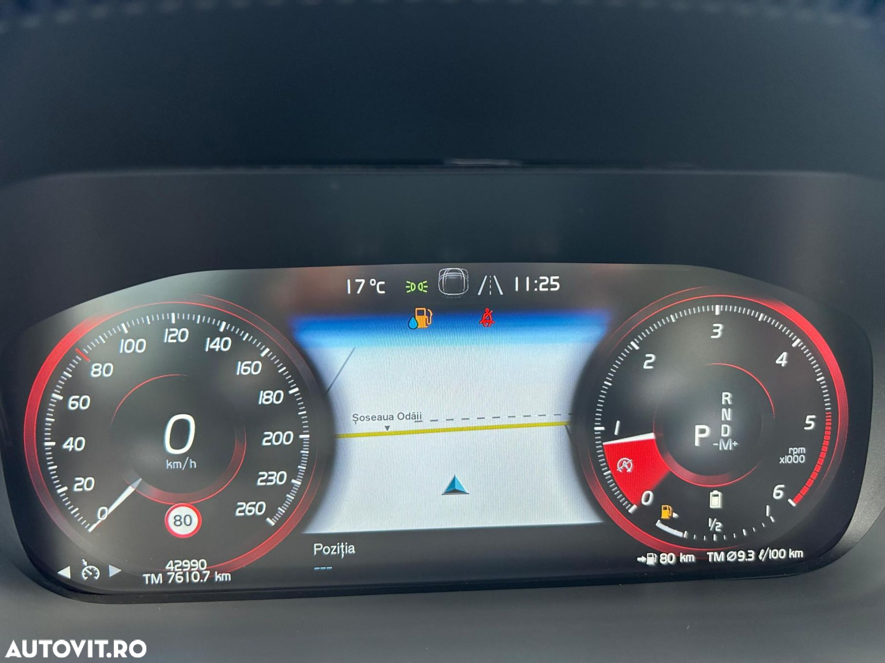 Volvo XC 60 B4 MHEV AWD Momentum Pro - 10