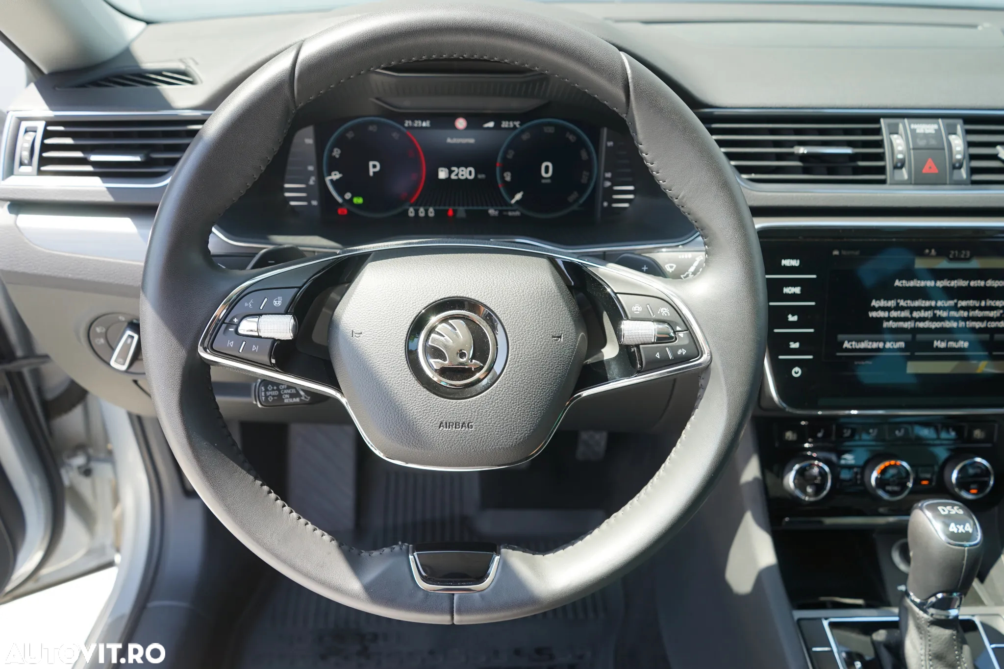 Skoda Superb Combi 2.0 TDI 4X4 DSG Style - 14