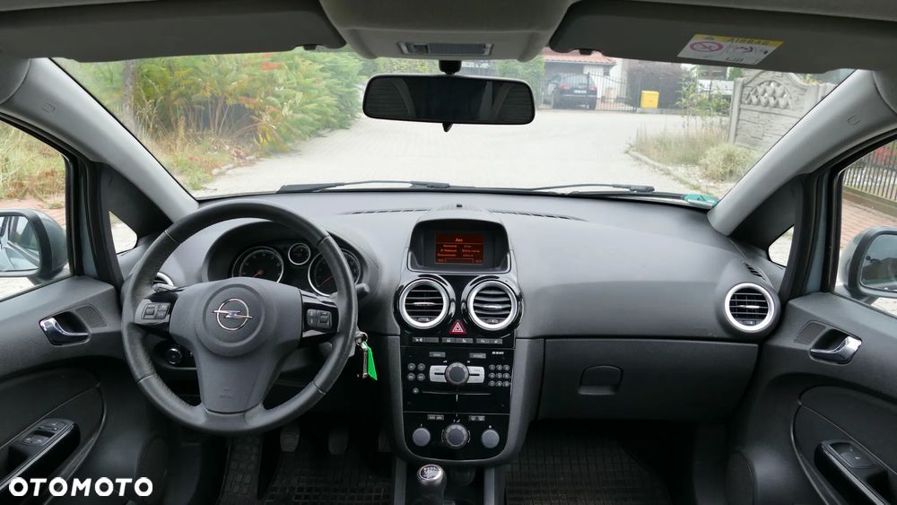 Opel Corsa 1.4 16V Energy - 13