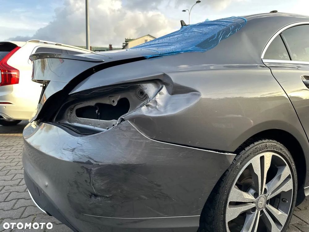 Mercedes-Benz CLA 250 7G-DCT - 7