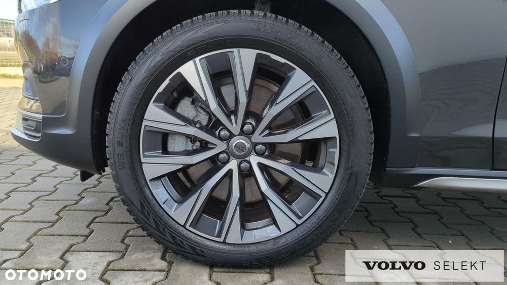 Volvo V90 Cross Country - 19