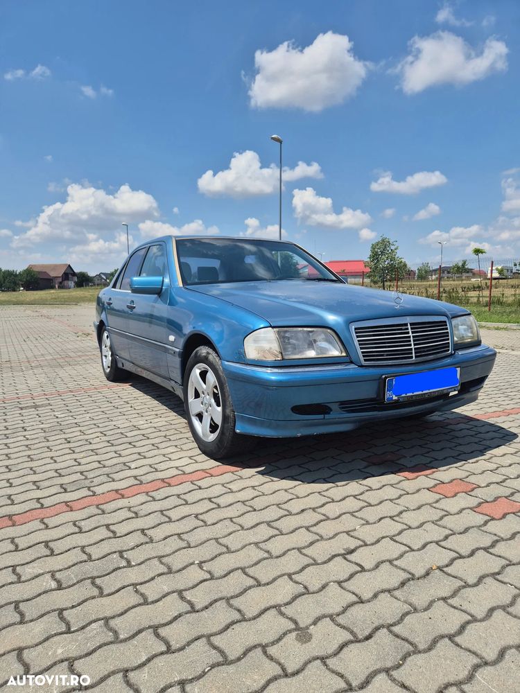 Mercedes-Benz C - 1