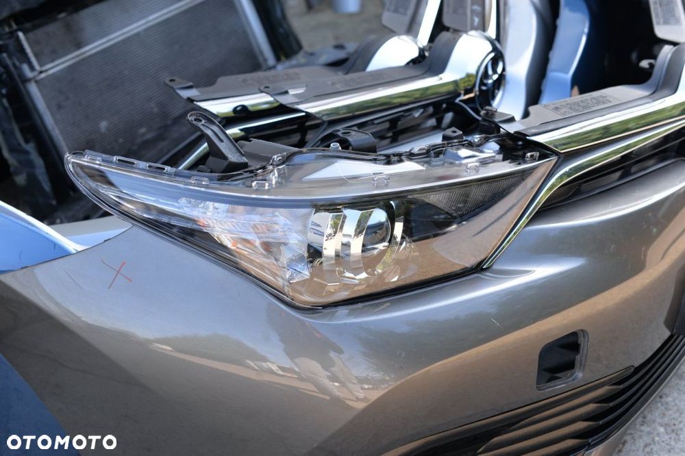 MASKA ZDERZAK BŁOTNIK LAMPA TOYOTA AURIS 2 II 15- - 11