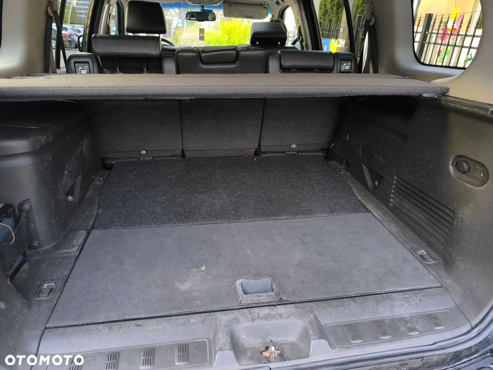 Nissan Pathfinder 2.5 D LE - 31