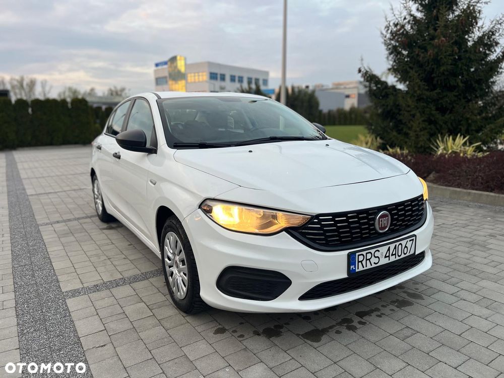 Fiat Tipo 1.4 16v Easy EU6d - 6