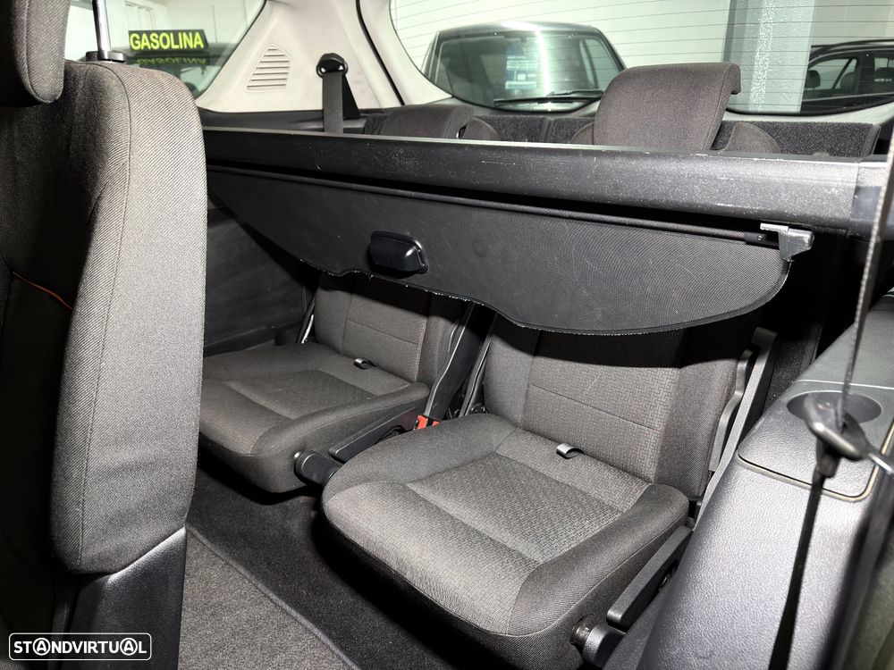 Ford S-Max 1.8 TDCi Trend 7L - 9